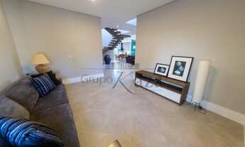 Imagem 4: Casa de condomínio para venda tem 390 metros quadrados com 4 quartos