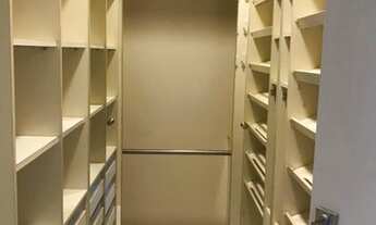 Imagem 6: Casa de condomínio sobrado para venda tem 213 metros quadrados com 1 quarto