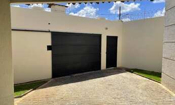 Imagem 2: Casa com 3 Quartos e 2 banheiros à Venda, 157 m²