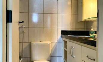 Imagem 2: Apartamento à venda mobiliado, vista mar, 02 quartos, duas vagas. Olhando para Beiramar