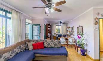 Imagem 3: Lindo sobrado reformado na Lagoinha, com 267m de área construída por R$ 585.000,00, com 4