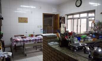 Imagem 6: Casa em terreno com duas moradias