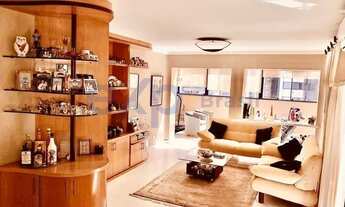 Imagem: Triplex com 270m2 na Aclimação