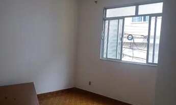 Imagem 5: Prédio com três casas centro de Mangaratiba RJ