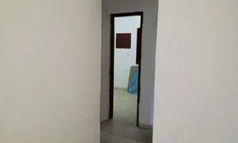 Imagem: Casa com quintal grande com árvores frutíferas