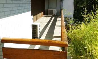 Imagem 5: Casa imensa , 7 salas 5 banheiros, anexo com churrasqueira e deck em madeira