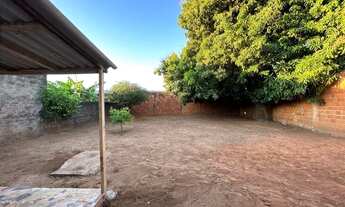 Imagem 3: Alugo casa no centro de Naviraí