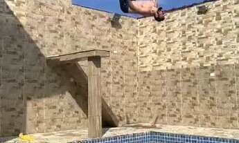 Imagem 3: Casa com piscina na divisa entre Caraguatatuba e Ubatuba