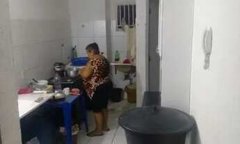 Imagem 2: Vendo . Uma casa . Do programa minha casa minha vida