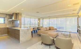 Imagem 2: APARTAMENTO COM 3 SUÍTES MOBILIADO E AUTOMATIZADO NO ÁGUA VERDE Apartamento com 3 suítes m