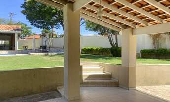 Imagem 2: Casa de condomínio para venda tem 384 metros quadrados com 4 quartos