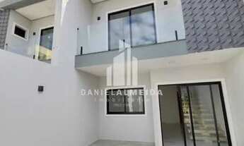 Imagem: Casa duplex disponível na alameda dos Pássaros