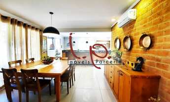 Imagem 7: Casa Primorosa,Condomínio Quinta do Lago Itaipava,5 Suítes,630m²,Mobiliada,Espetacular Áre