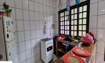 Imagem 4: Locação Sertão de Cambury, quintal individual murado