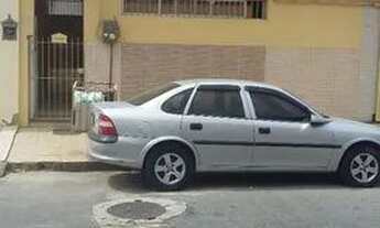 Imagem 1: Alugo casa quarto sala cozinha área de serviço