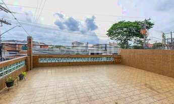 Imagem 4: Casa à venda com 210m², 3 quartos e 2 vagas, por R$ 560.000