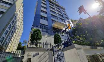 Imagem 2: Apartamento mobiliado com 03 quartos, 02 vagas, de frente para Praça da Liberdade