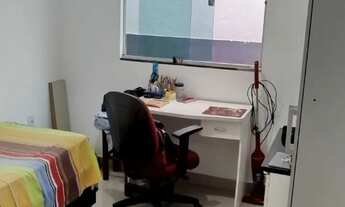 Imagem 3: Casa no Carmelo 2 quartos, garagem e área de serviço coberta (aceita carro