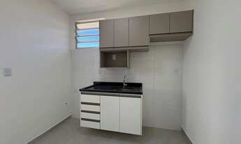 Imagem 5: Quarto e sala na Ponta da Praia