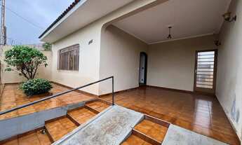 Imagem: CASA PROXIMO A CASTELO BRANCO