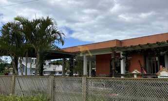 Imagem 2: Casa à Venda em Garopaba-SC: 3 Quartos, 1 Suíte, 124,47m² no Bairro Areias da Palhocinha