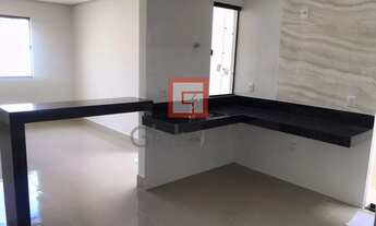 Imagem 2: Casa em Montes Claros, no bairro Nossa Senhora das Graças, à venda