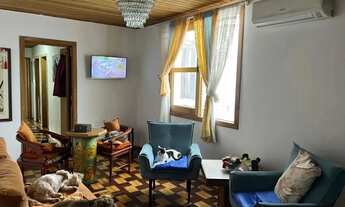 Imagem 2: Apartamento com 03 quartos e 02 banheiros no Centro Histórico de Porto Alegre