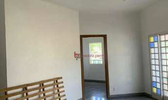 Imagem: Casa com 2 Quartos para alugar, 200 m²