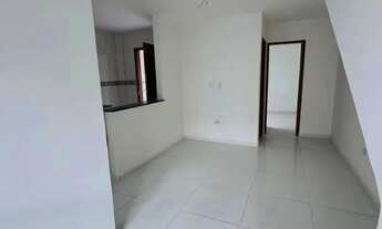 Imagem 4: Apartamento com 2 quartos, varanda, rua calçada, a poucos metros da avenida e da praia, po