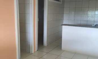 Imagem: Casa 2/4, sala, cozinha e banheiro