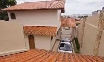 Imagem 2: Jardim Atlântico linda residência com piscina + edícula próximo a Marinha