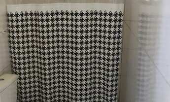 Imagem 7: Casa 2/4, sala, cozinha e banheiro