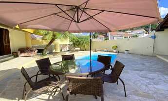 Imagem 2: Imperdível! Casa à venda no Centro/São Luis, Brusque-SC: 4 quartos, 1 suíte, 2 salas, 3 ba