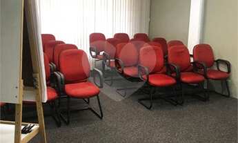 Imagem 6: Térrea para aluguel possui 600 metros quadrados com 4 quartos em Jardim - Santo André - SP