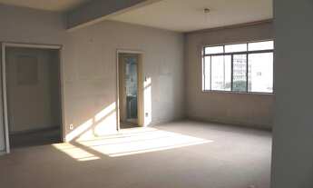 Imagem 2: Ótima localização, 3 dormitórios e 1 vaga