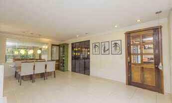 Imagem 6: Linda Casa térrea Reformada com jardim, excelente localização 220 m². no Butiatuvinha