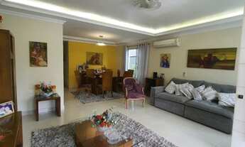 Imagem 4: Casa de condomínio para venda possui 330 metros quadrados com 3 quartos