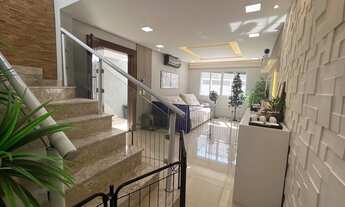 Imagem 5: Casa de Alto Padrão com 4 Dormitórios