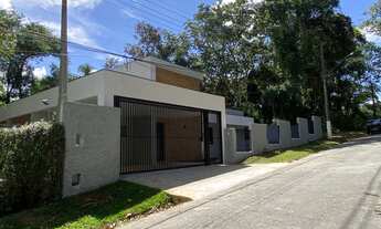 Imagem: Casa de condomínio nova à venda na Serra