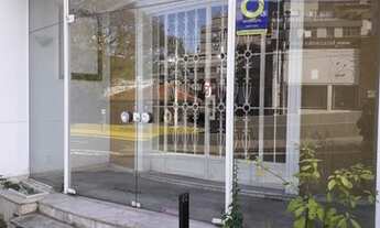 Imagem 2: Casa de esquina, imensa