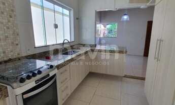 Imagem: Casa de condomínio térrea para venda possui