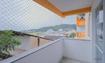 Imagem 2: Apartamento semi-mobiliado, 1 dormitório, 1 vaga de garagem coberta e livre, à venda no ba