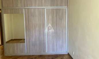 Imagem 6: Privilégio Imóveis vende: Excelente apartamento com três quartos na rua Voluntários da Pát