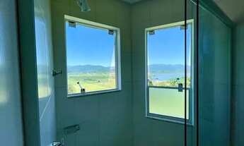 Imagem 5: Casa de Campo a venda na Praia da Gamboa no litoral catarinense. .b