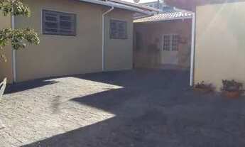 Imagem 3: Aluga-se excelente casa térrea, mobiliada, com 3 quartos adaptada pra PNE no Bairro Ipiran