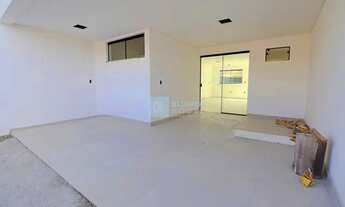 Imagem 3: Sobrado com excelente padrão de acabamentos no bairro Belchior Central, Gaspar!