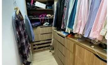 Imagem 7: Casa de condomínio para venda tem 490 metros quadrados com 5 quartos