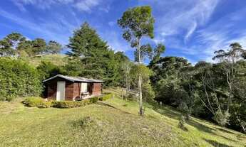 Imagem 5: Casa em terreno grande dentro de condomínio fechado