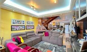 Imagem 7: Casa em Porto Alegre, no bairro Ipanema, com 4 dormitório(s), e 4 banheiros, à venda