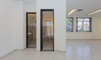 Imagem 5: Sala Comercial para Locação na Vila Madalena, São Paulo-SP: 2 Banheiros, 2 Vagas de Garage